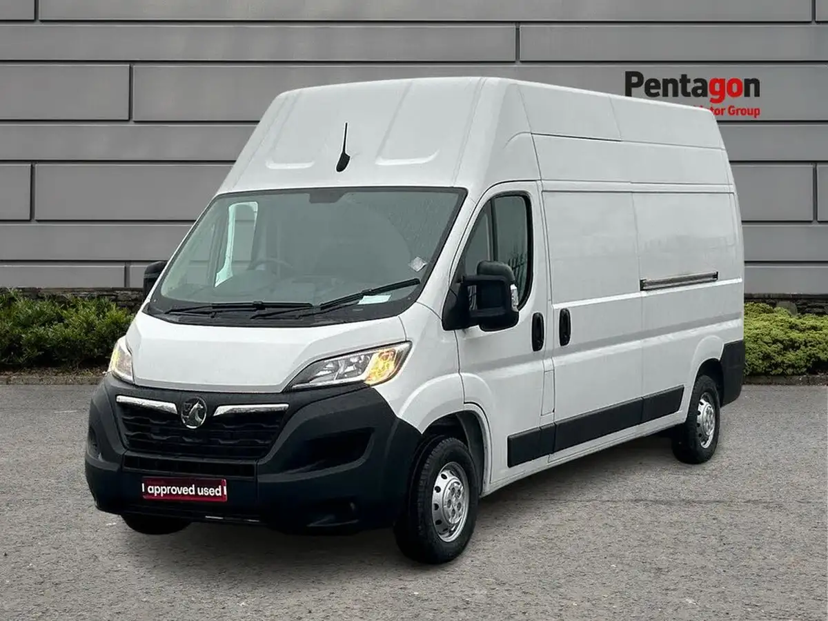 2024-vauxhall-movano-big-2