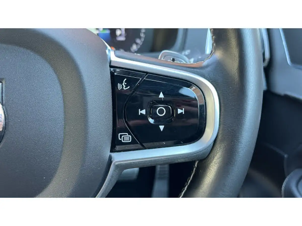 2019-volvo-xc90-20-t8-r-design-390bhp-big-18