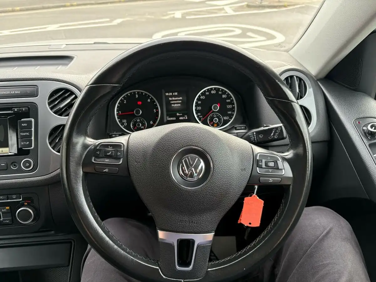 2014-volkswagen-tiguan-20tdi-match-140ps-4motion-bmt-big-15