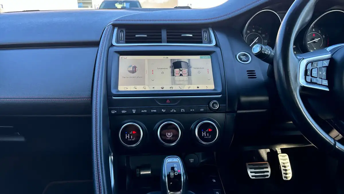 2018-jaguar-e-pace-20-i4-se-300ps-ss-big-11