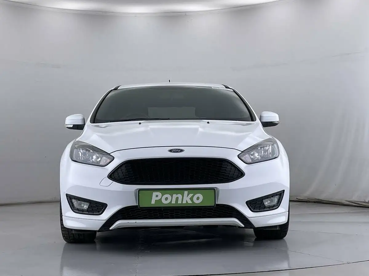 2018-ford-focus-10t-st-line-140ps-hatchback-big-69