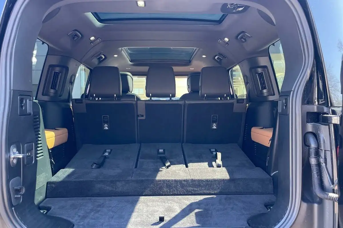 2024-land-rover-130-defender-30-d300-x-dynamic-hse-big-27