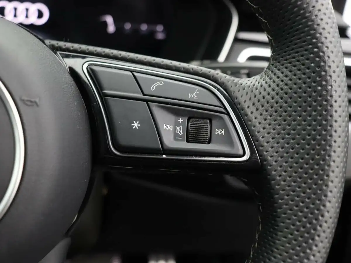 2023-audi-a4-20-40-tfsi-black-edition-big-23