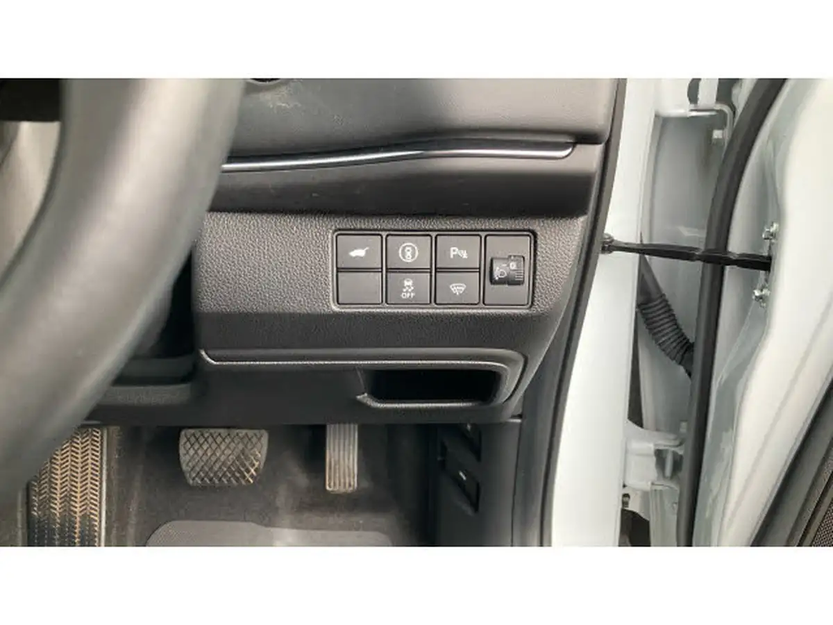 2023-honda-hr-v-15-i-mmd-advance-big-25