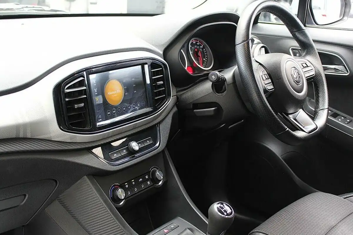 2022-mg-mg3-15-vti-tech-exclusive-nav-big-22