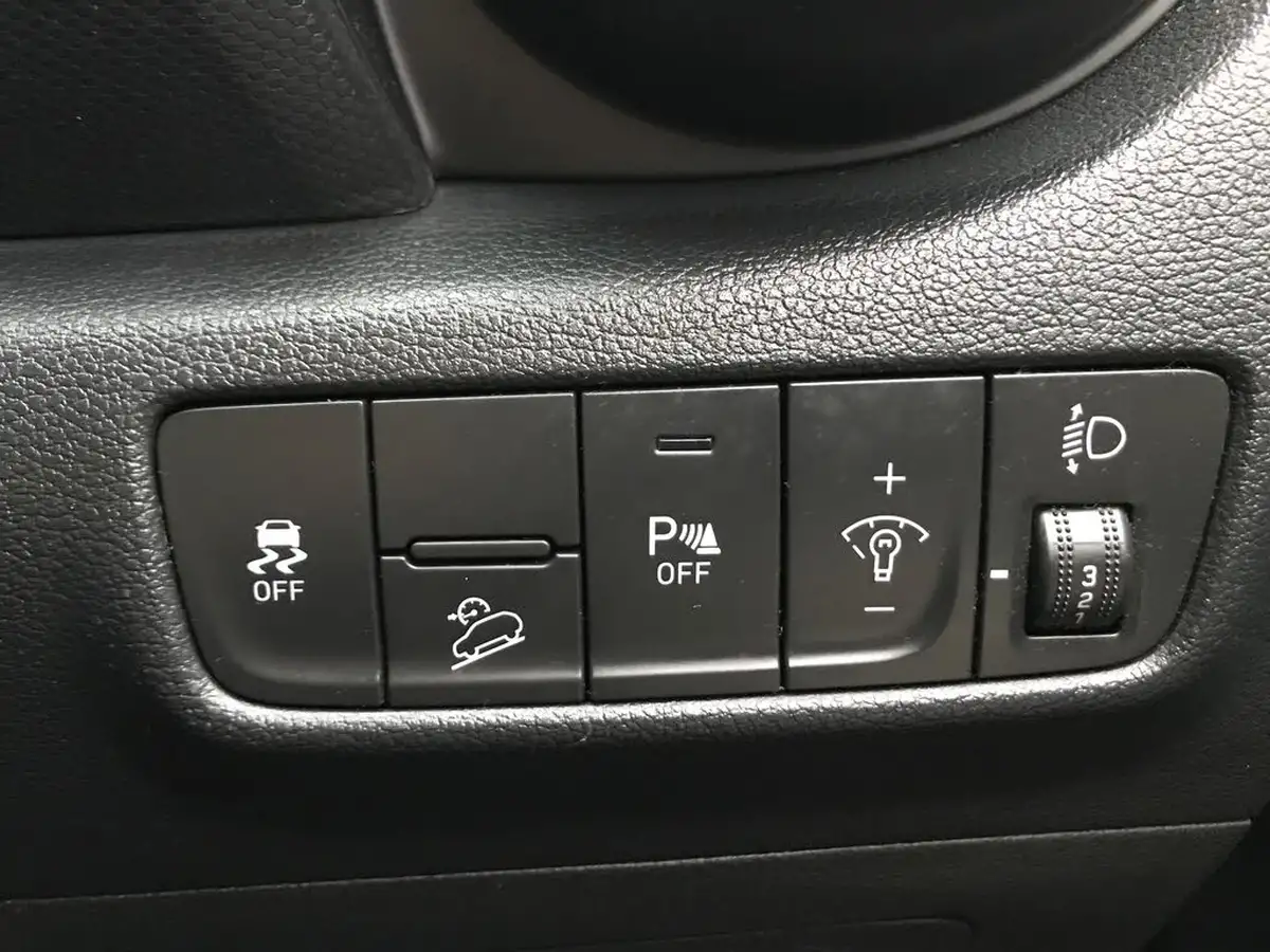 2022-hyundai-kona-10-t-gdi-se-connect-big-27