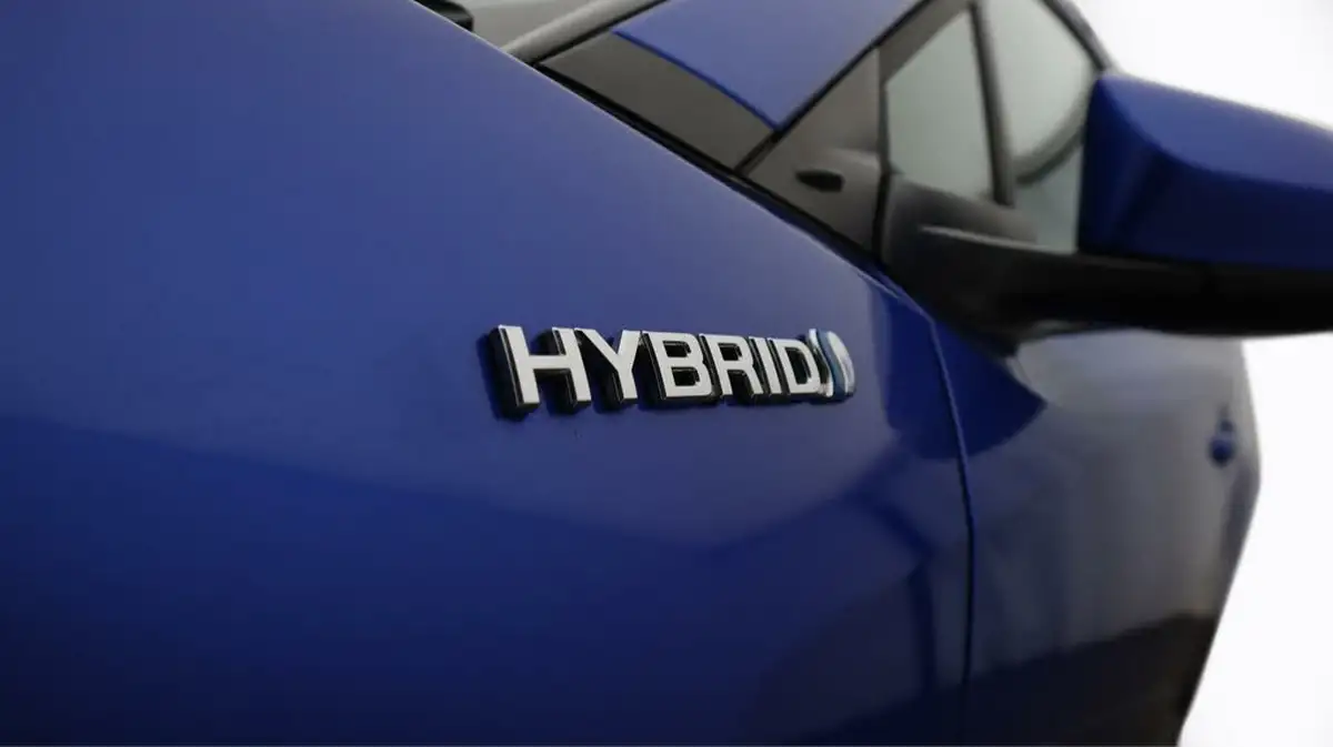 2021-toyota-c-hr-18-vvt-i-design-big-21