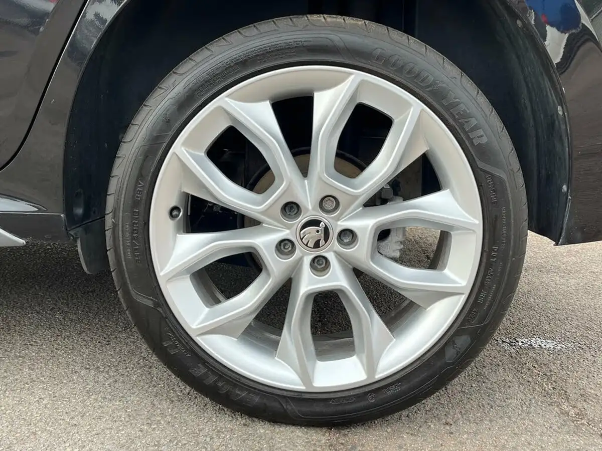 2021-skoda-kamiq-10-tsi-se-l-109ps-dsg-big-14