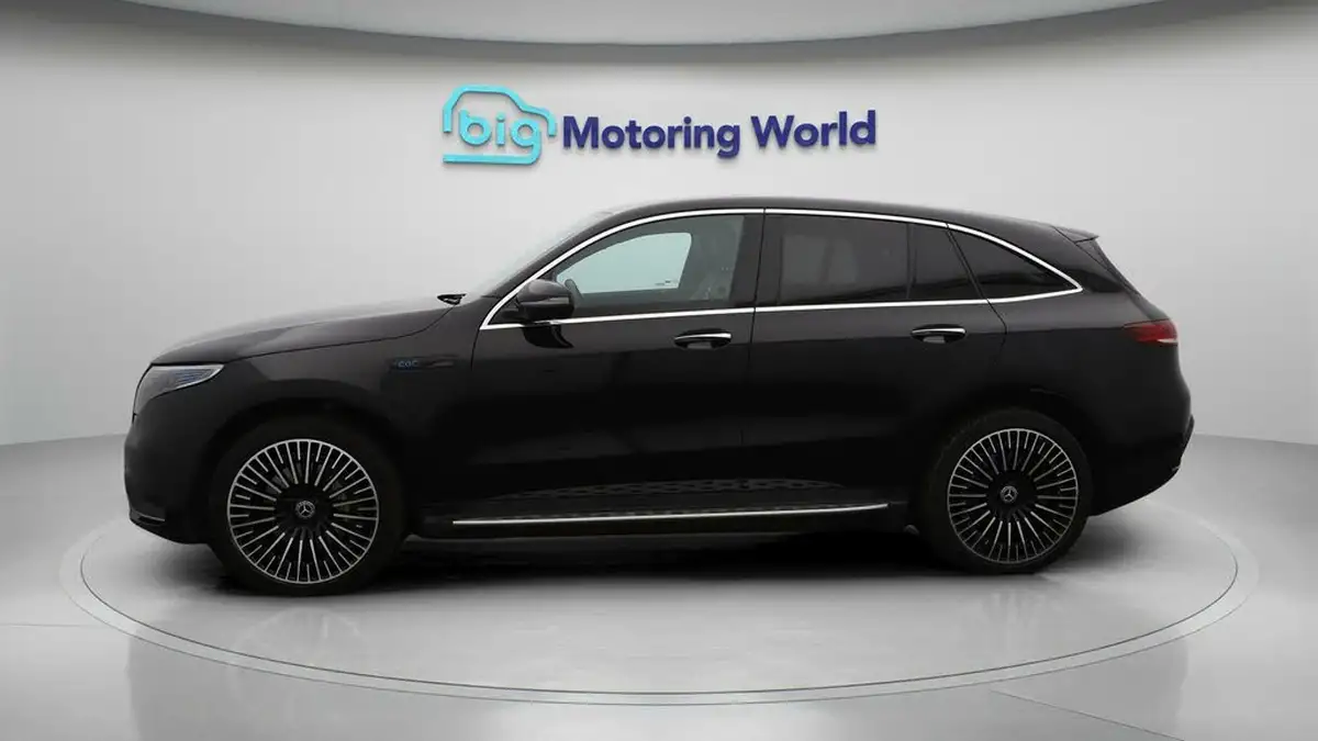 2022-mercedes-benz-eqc-e-eqc-400-amg-line-premium-big-4