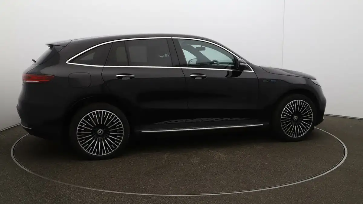 2022-mercedes-benz-eqc-e-eqc-400-amg-line-premium-big-45