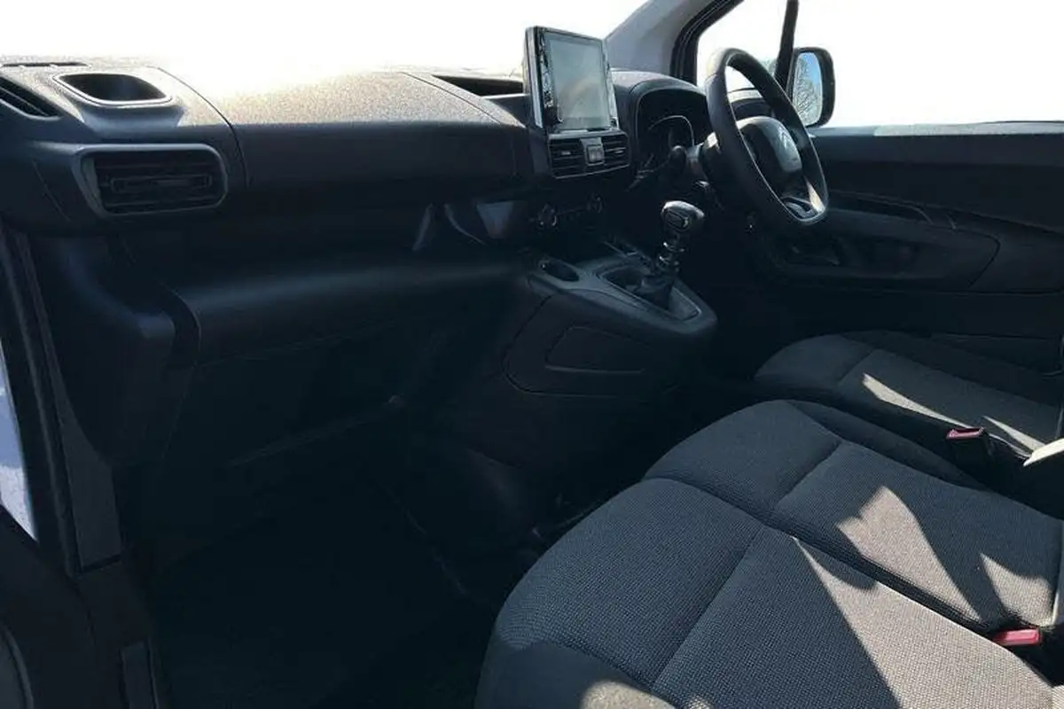 2023-citroen-berlingo-15-bluehdi-1000-enterprise-edition-100pseu6d-big-2