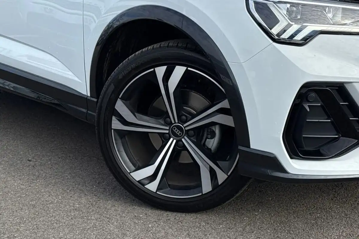 2024-audi-q3-15-35-tfsi-black-edition-sportback-s-tronic-big-25