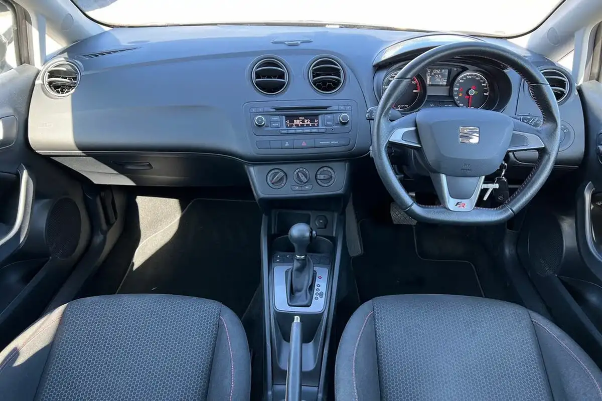 2014-seat-ibiza-12-fr-105ps-sportcoupe-3d-dsg-big-18