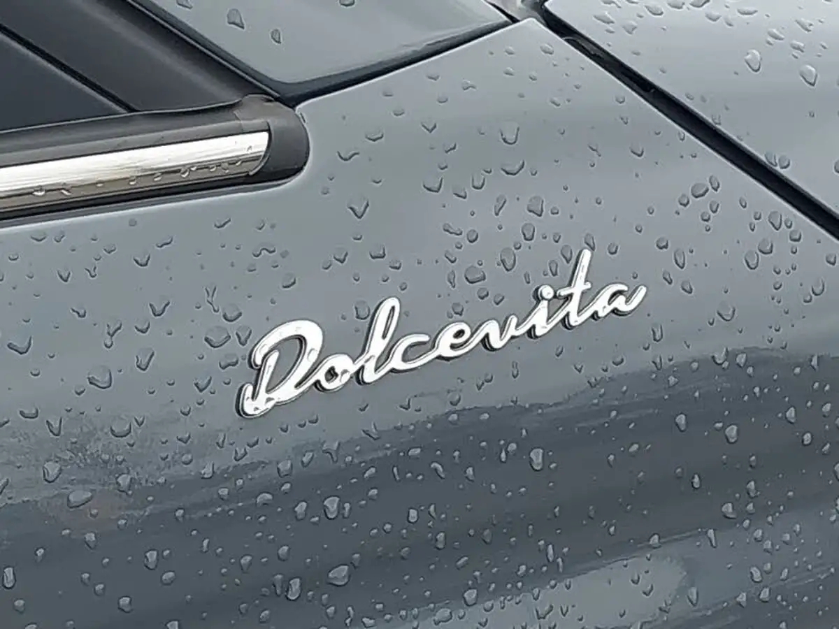 2022-fiat-500-10-dolcevita-big-15
