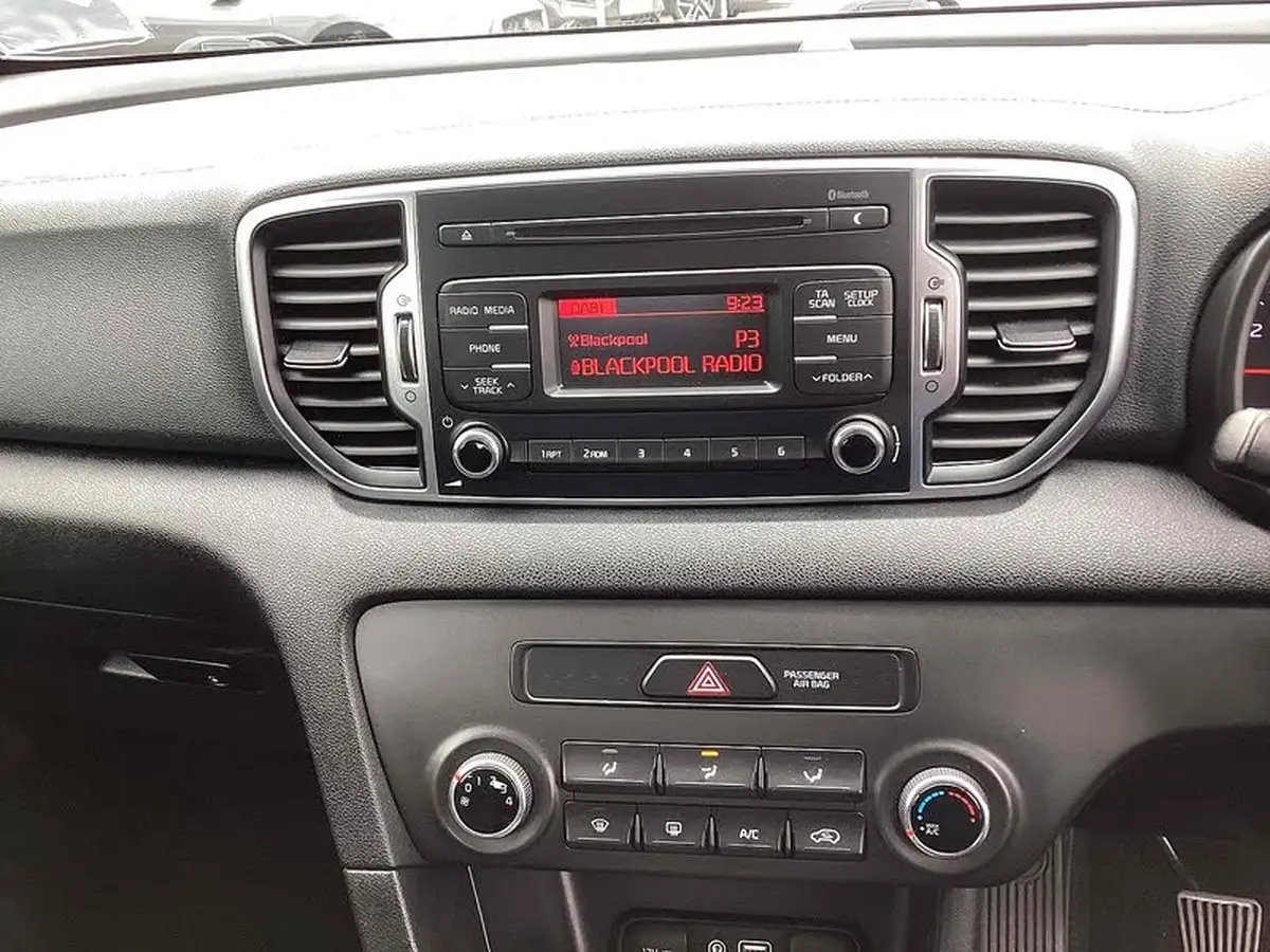2017-kia-sportage-16-gdi-1-isg-big-6