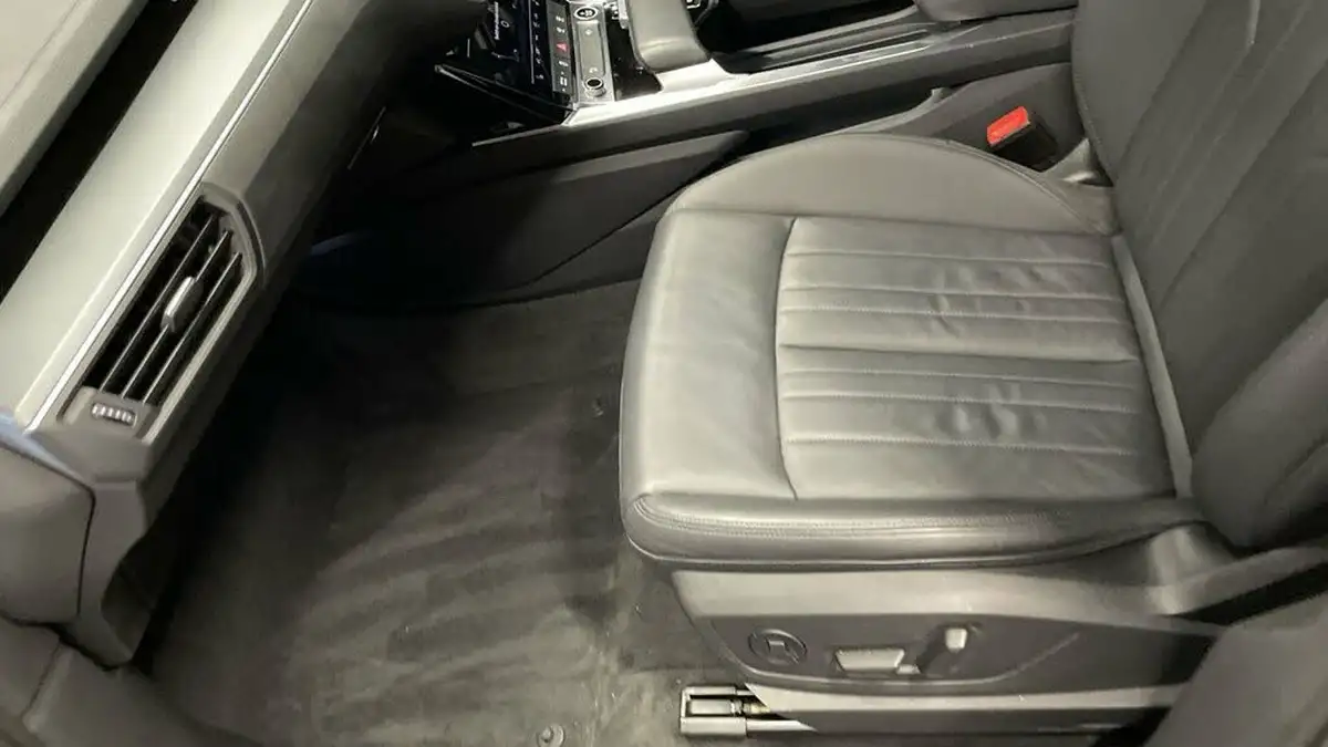 2021-audi-e-tron-55e-technik-station-wagon-big-16