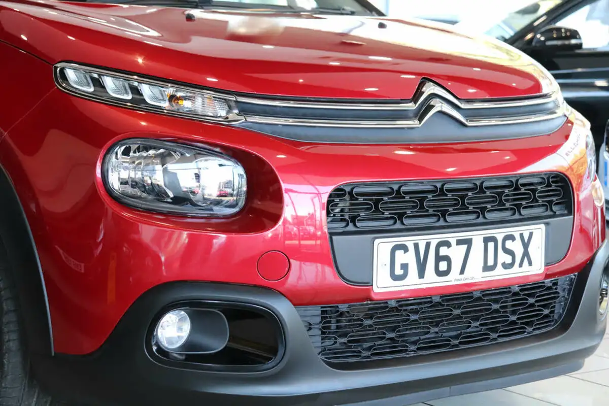 2018-citroen-c3-12-puretech-flair-110ps-ss-eat6-big-55