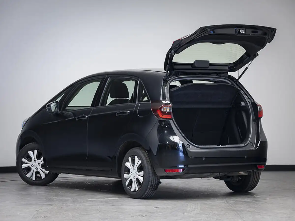 2021-honda-jazz-15-i-mmd-sr-109ps-big-7