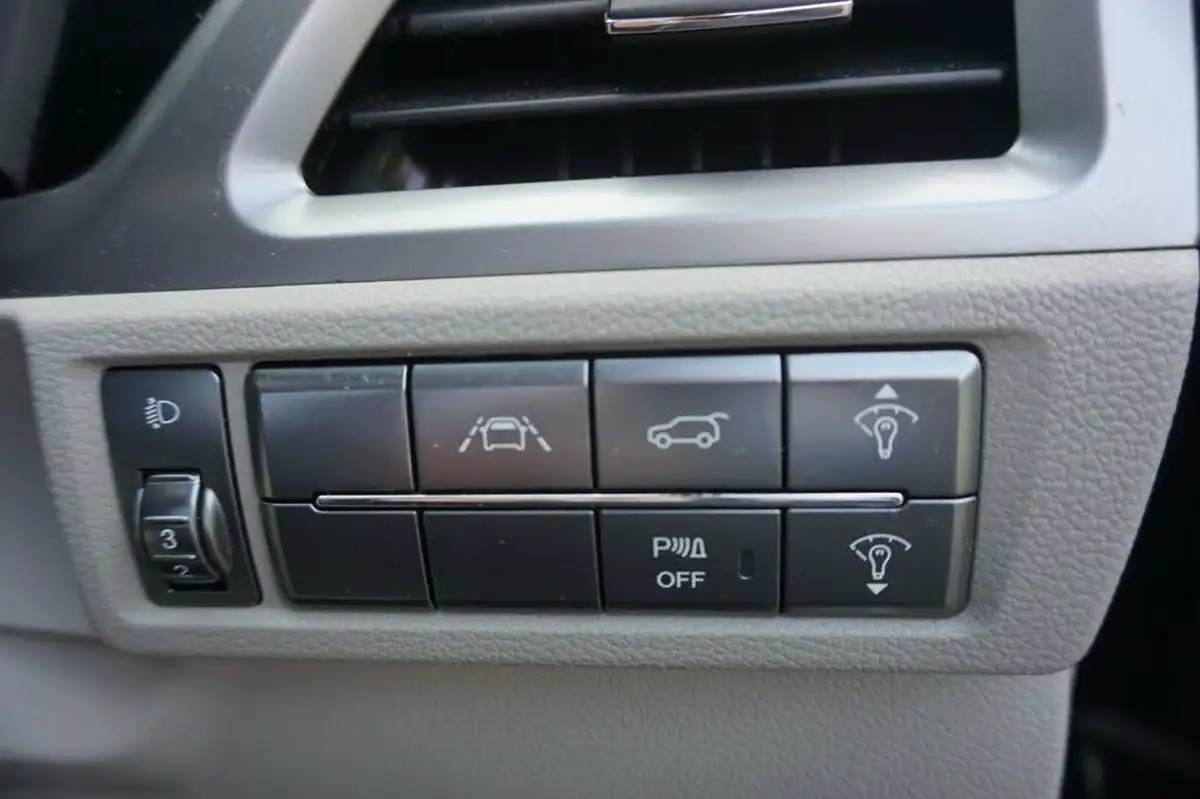 2022-kgm-ssangyong-korando-15-ultimate-auto-big-14