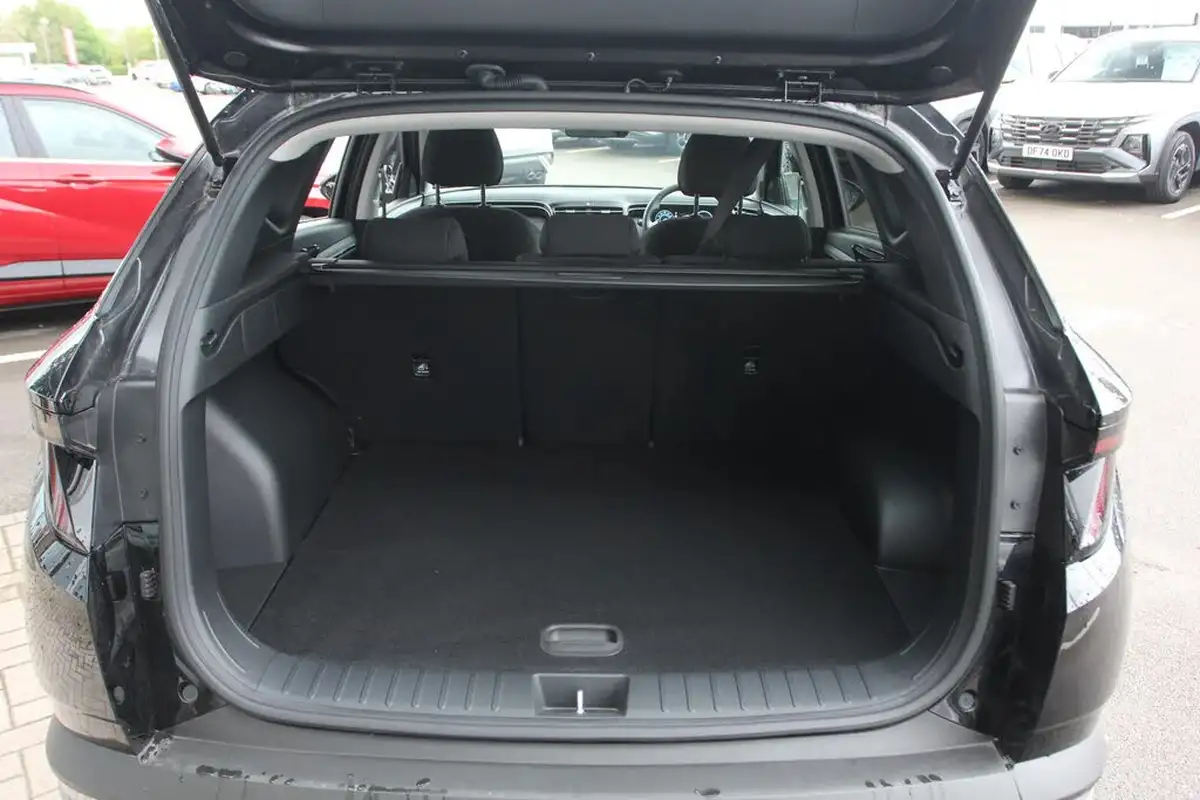 2024-hyundai-tucson-16-t-gdi-se-connect-230ps-hybrid-auto-big-9