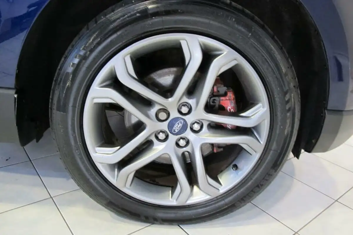 2016-ford-edge-20tdci-titanium-210ps-ss-powershift-big-43