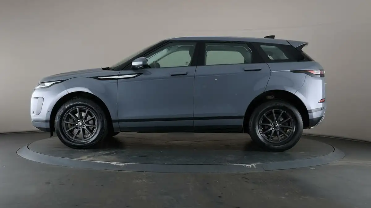 2021-land-rover-range-rover-evoque-20-d165-big-28
