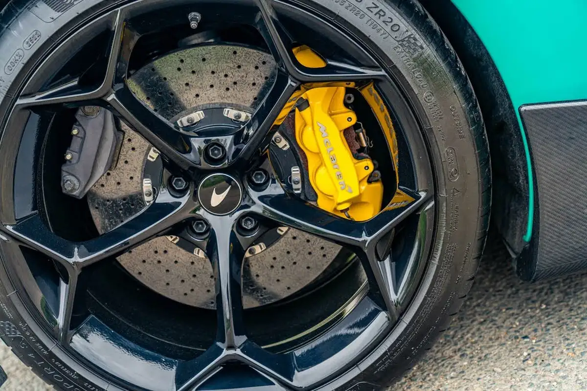 2019-mclaren-600lt-38-big-79