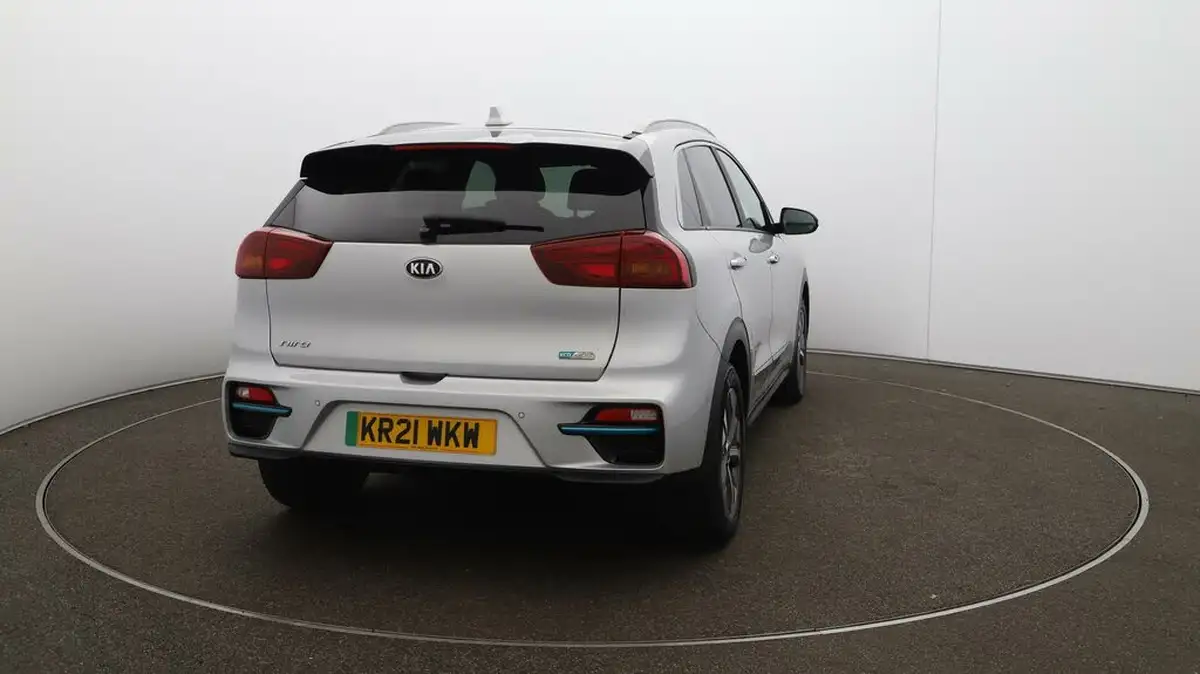 2021-kia-e-niro-ev-4-big-49