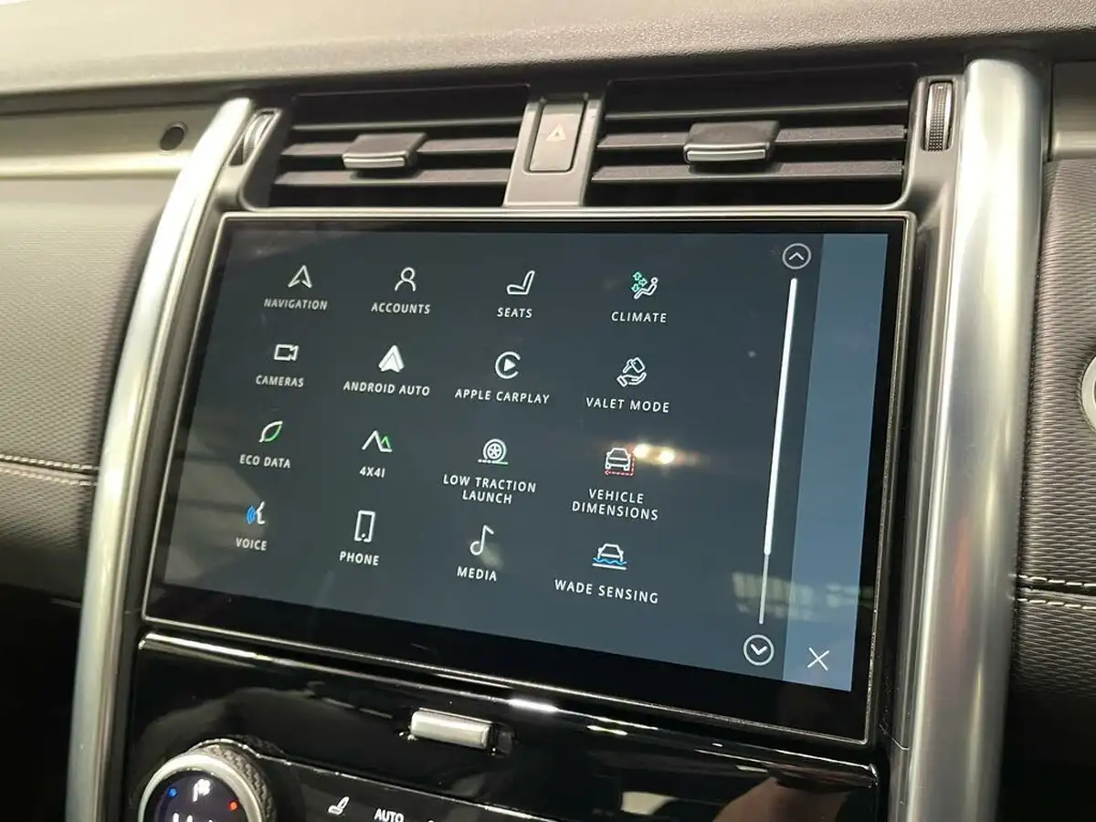 2021-land-rover-discovery-30-d300-r-dynamic-hse-big-14