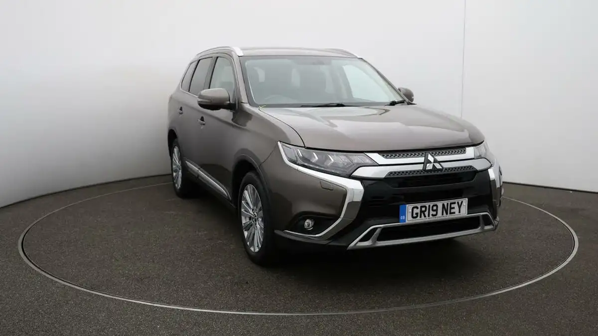 2019-mitsubishi-outlander-20-exceed-big-34