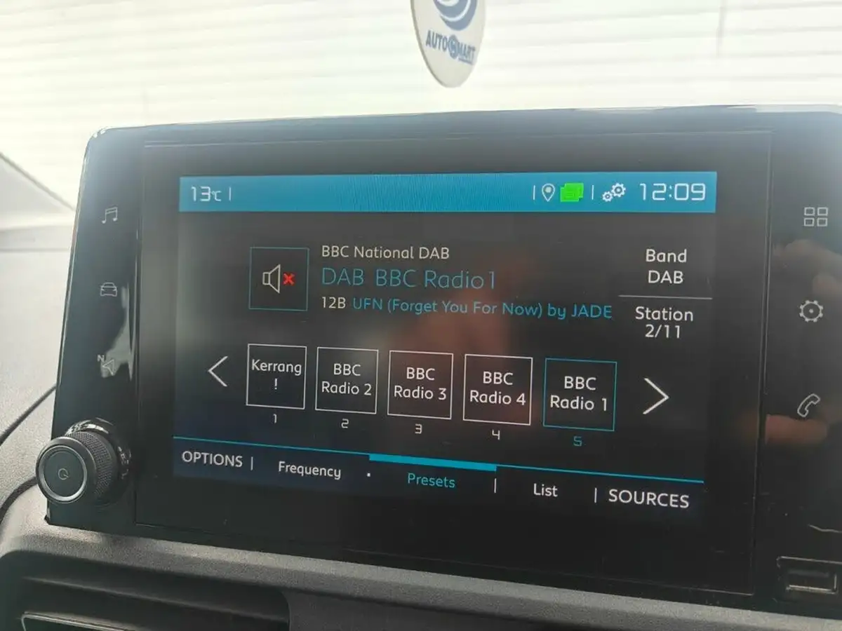 2019-citroen-berlingo-15bluehdi-flair-xl-size-130ps-big-62