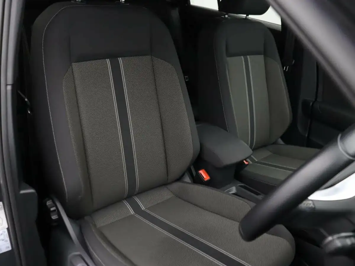 2021-volkswagen-t-roc-15-tsi-black-edition-big-9