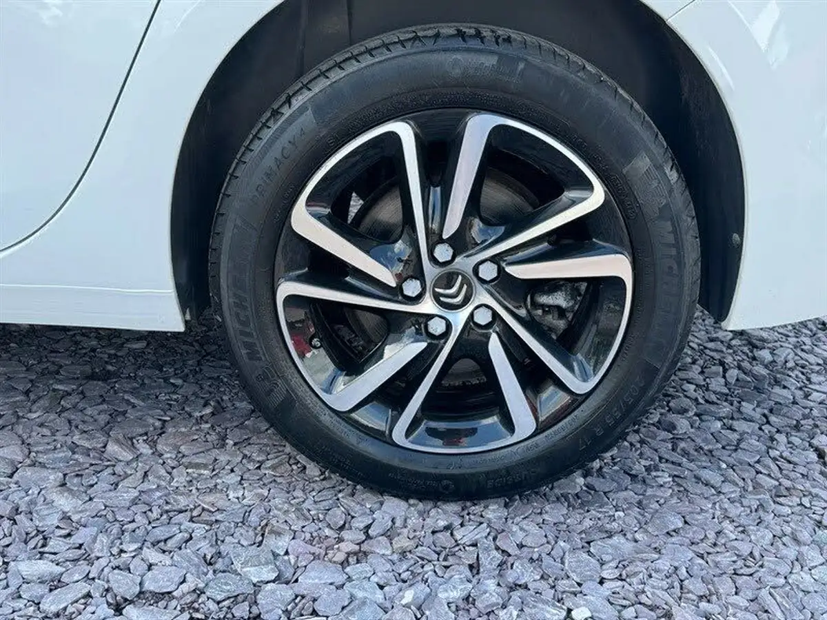 2022-citroen-grand-c4-spacetourer-12-puretech-shine-eat8-big-5