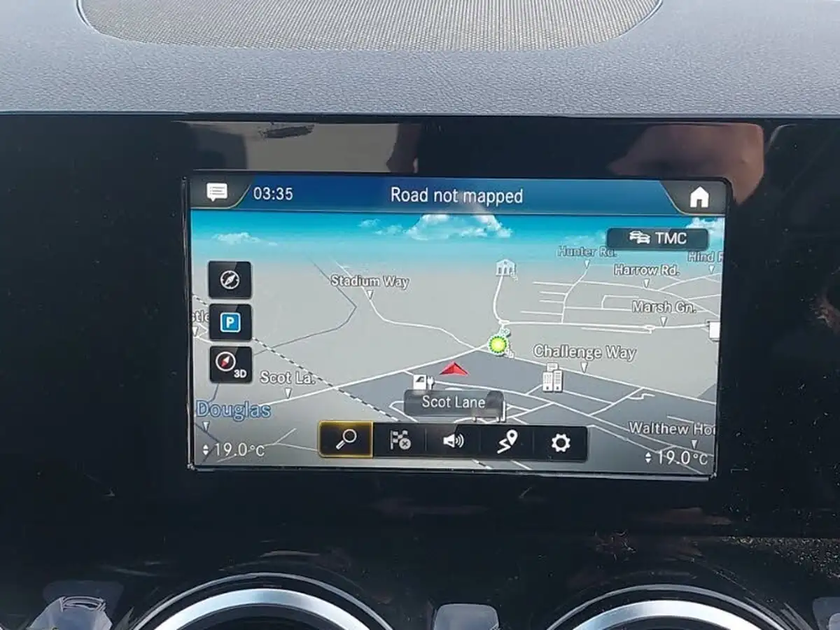 2019-mercedes-benz-b-class-13-b180-amg-line-7g-dct-big-9