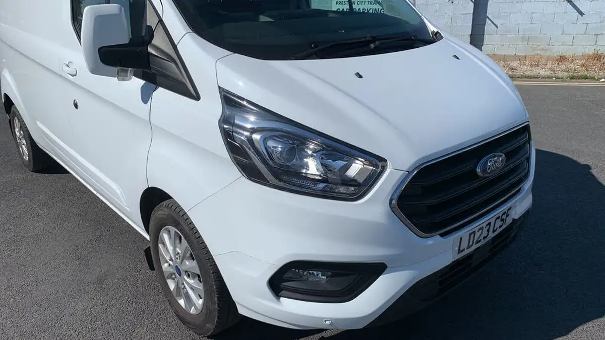 2023-ford-transit-custom-big-42