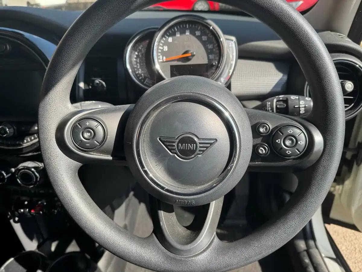 2018-mini-cooper-15-cooper-classic-ss-hatchback-5d-big-15