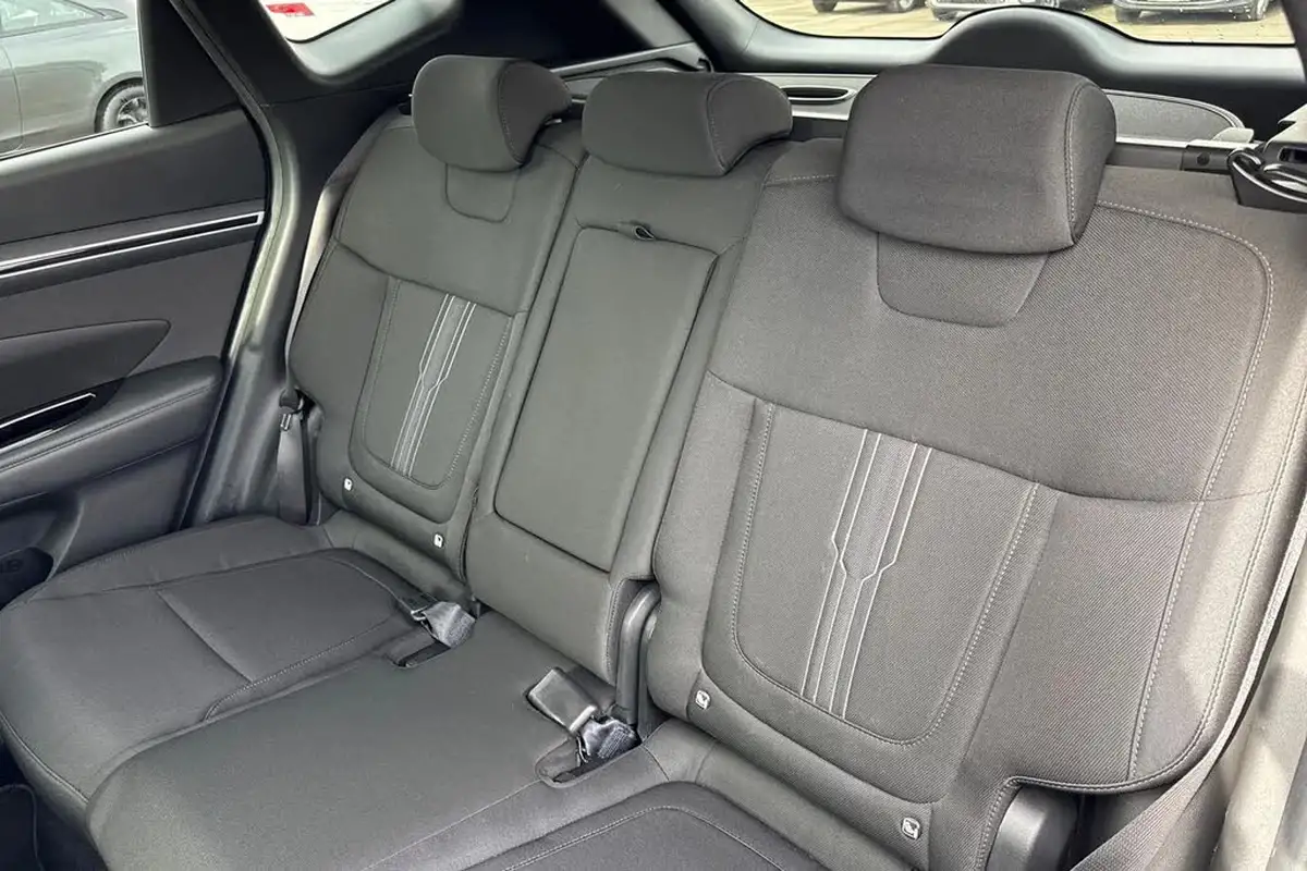 2021-hyundai-tucson-16-t-gdi-premium-150ps-48-volt-mhev-1598cc-big-18