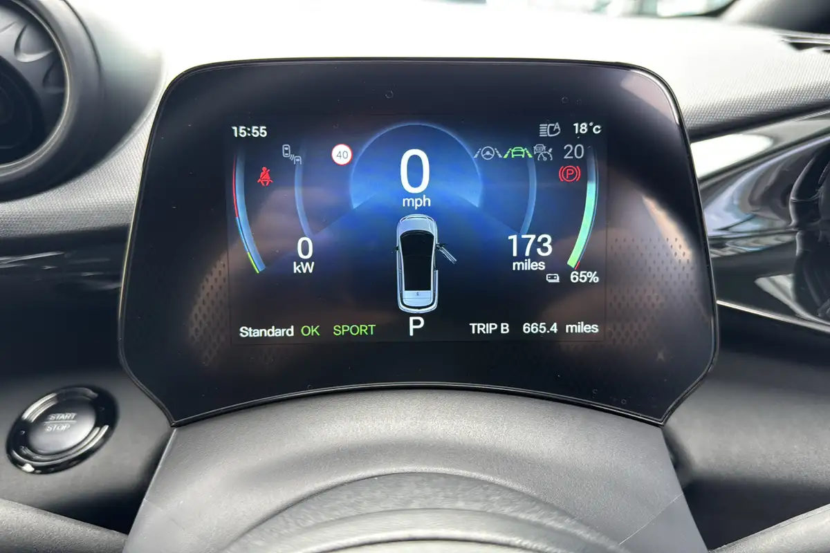 2024-byd-dolphin-e-design-big-12