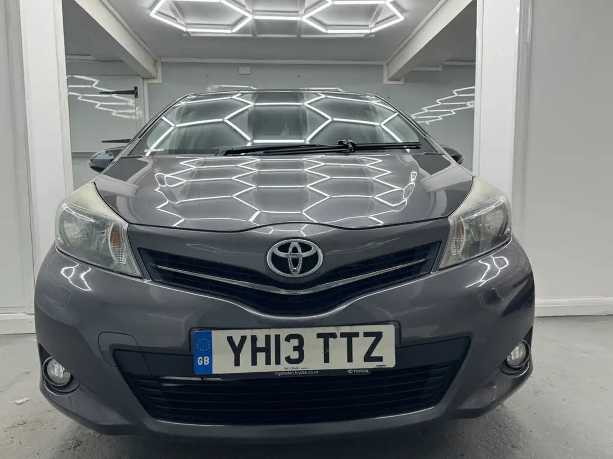 2013-toyota-yaris-133-sr-vvt-i-5d-big-30
