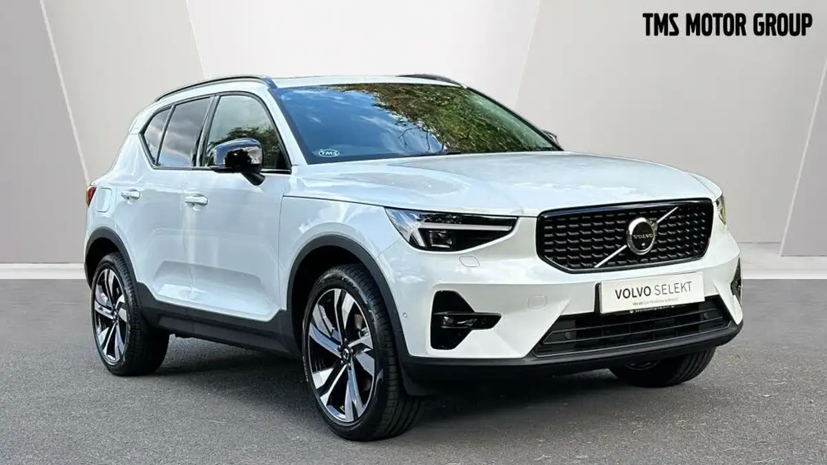 2024-volvo-xc40-20-b4-r-design-pro-big-0