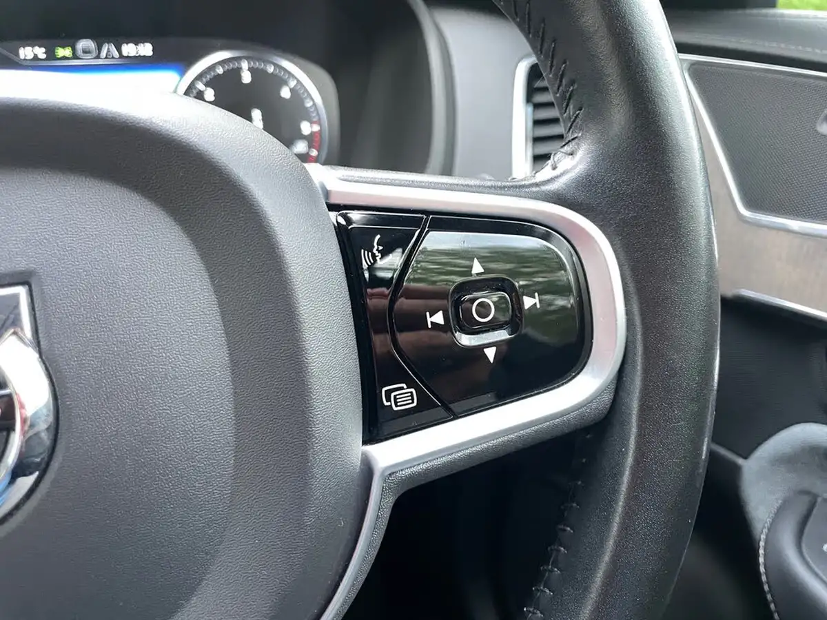 2019-volvo-xc90-20td-b5-inscription-big-24