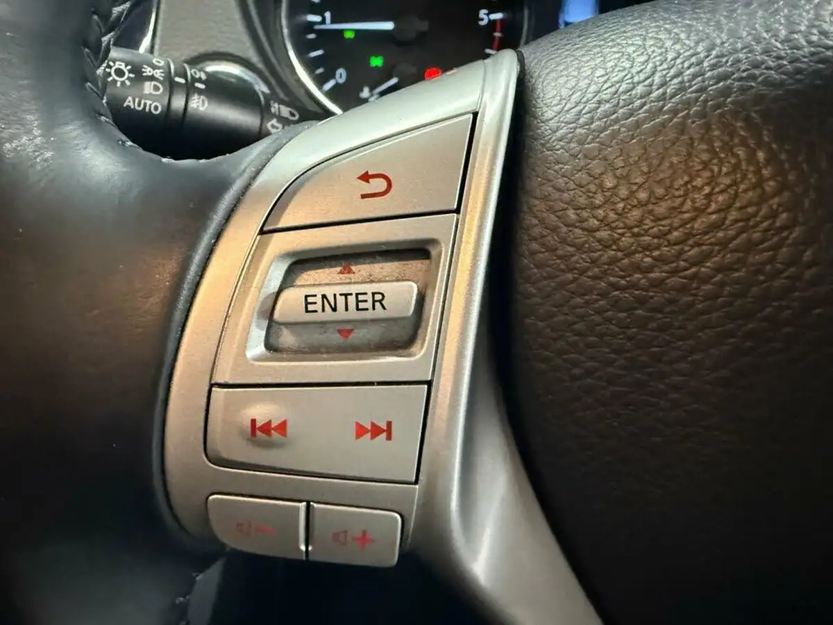 2014-nissan-qashqai-16dci-tekna-4x4-big-36
