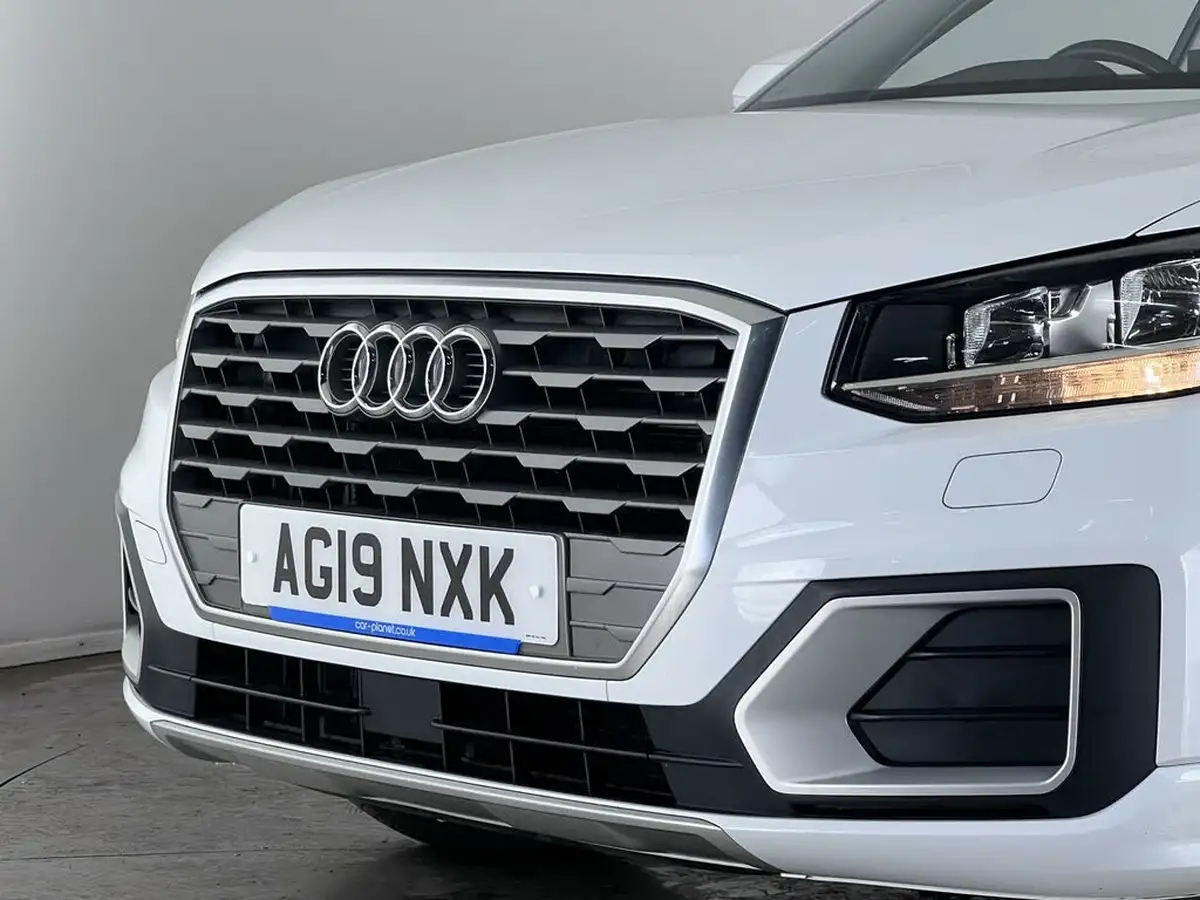 2019-audi-q2-15-35-tfsi-sport-cod-big-34