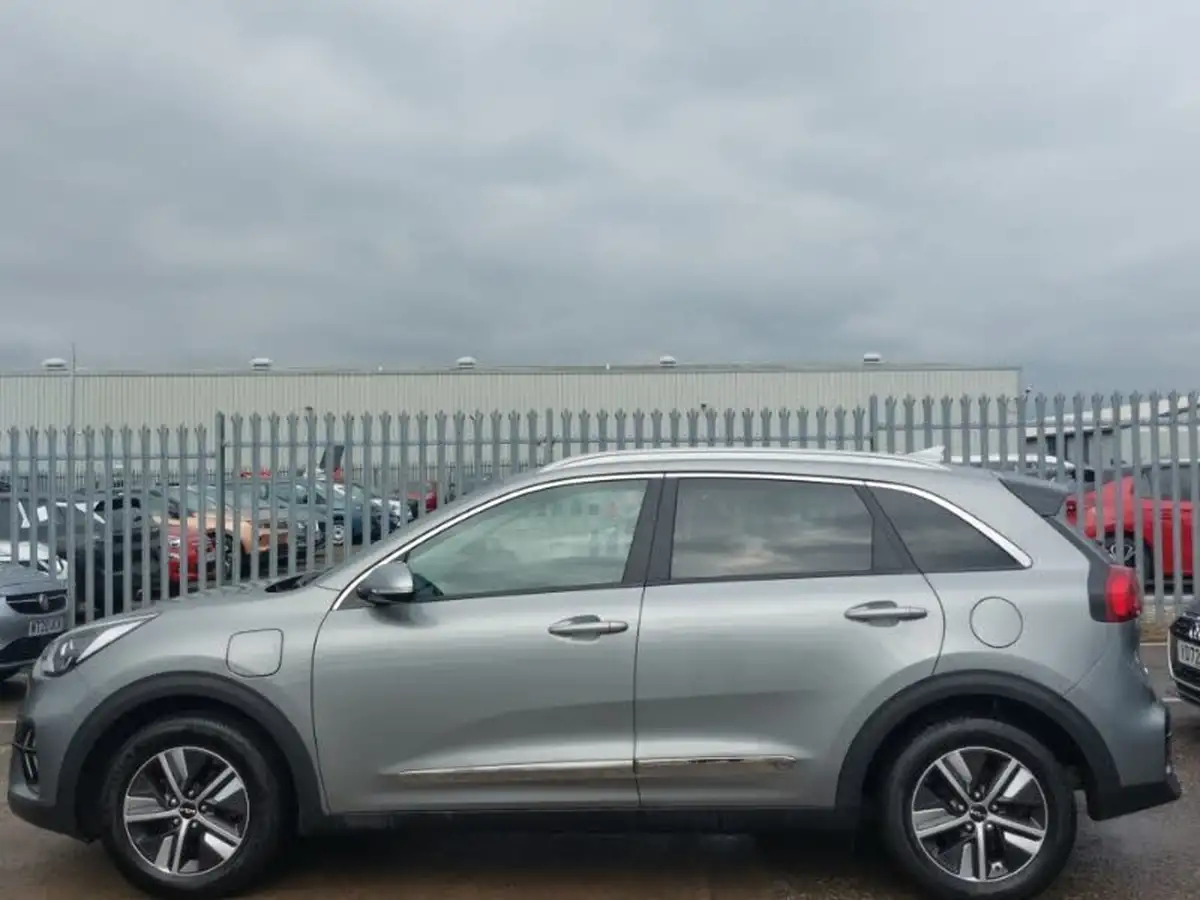 2021-kia-niro-16-gdi-phev-2-big-3