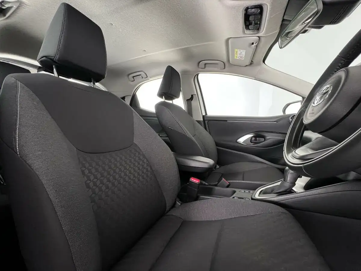 2022-toyota-yaris-15-vvt-i-icon-big-11
