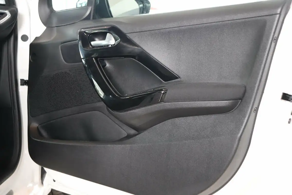 2019-peugeot-208-12-puretech-signature-big-50