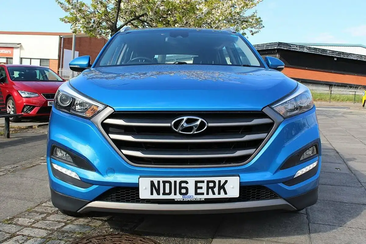 2016-hyundai-tucson-17crdi-blue-drive-se-nav-116ps-big-2