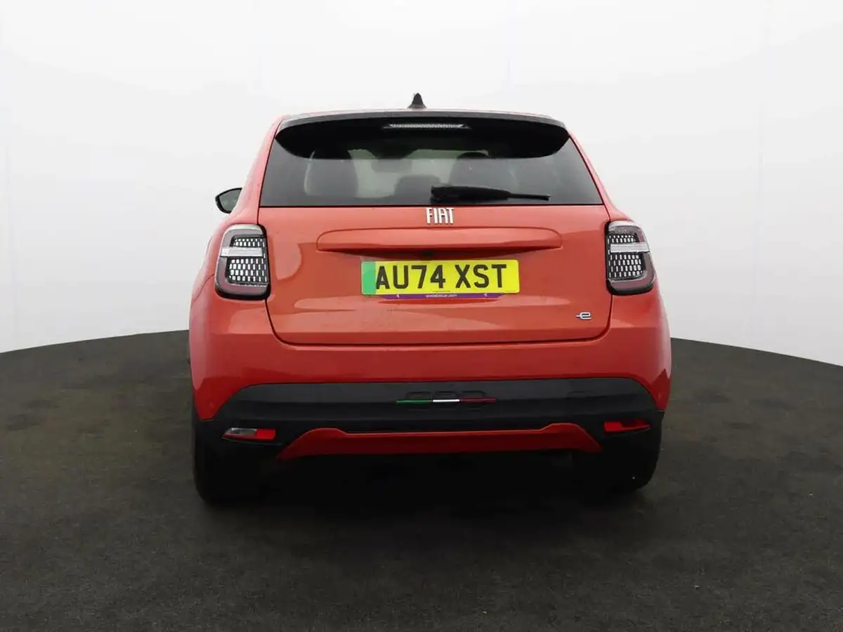 2024-fiat-600e-e-la-prima-big-2