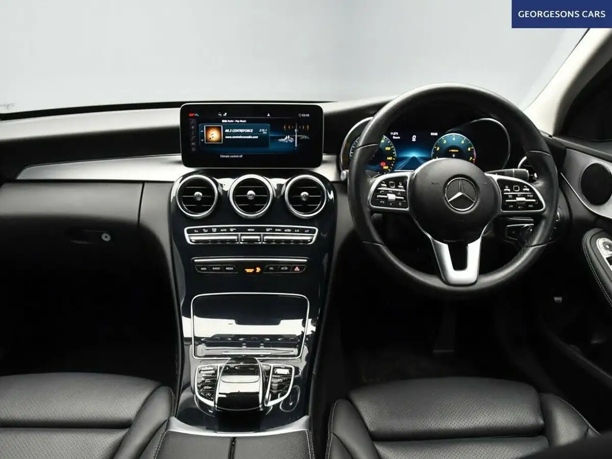 2018-mercedes-benz-c-class-15-c200-sport-premiumss-saloon-4d-big-17
