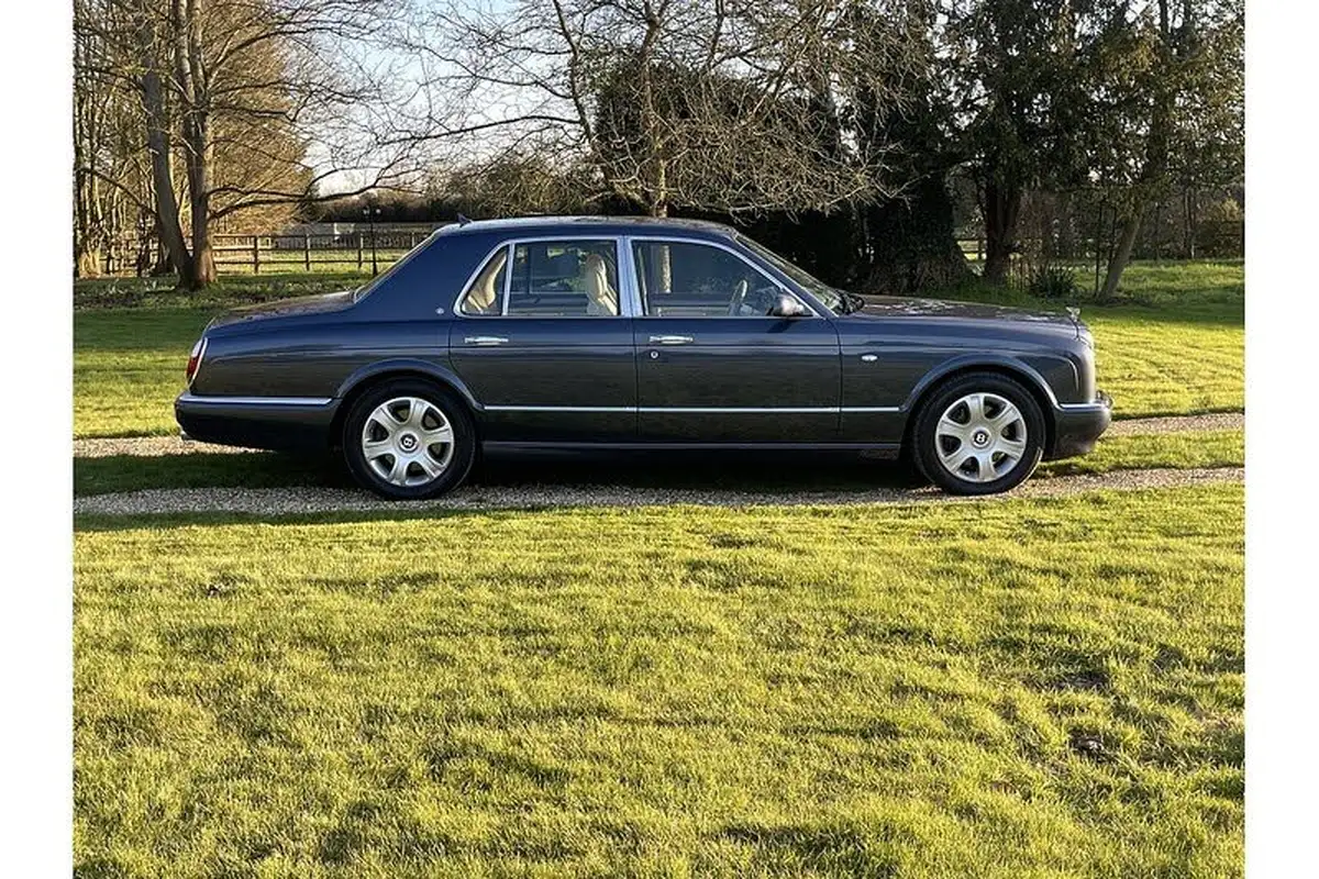 2008-bentley-arnage-68-r-big-54